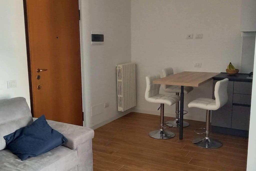 Spilamberto 6B - 12Mins From San Donato M3 Station San Donato Milanese Exterior foto