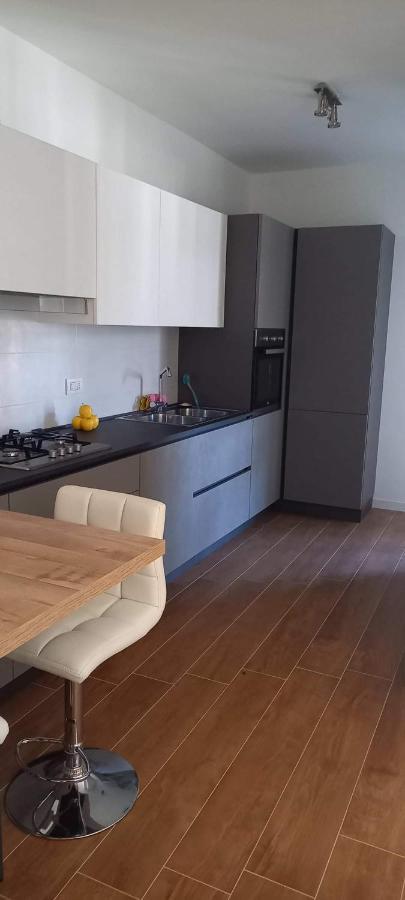 Spilamberto 6B - 12Mins From San Donato M3 Station San Donato Milanese Exterior foto
